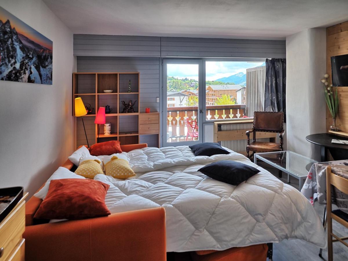 Vintage Chic -Central, Wifi, Mountain View Les Carroz d'Araches Bagian luar foto